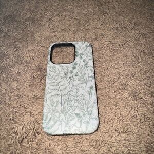 Casely Floral Green Botanical Phone Case - White & Green iPhone 15 PRO